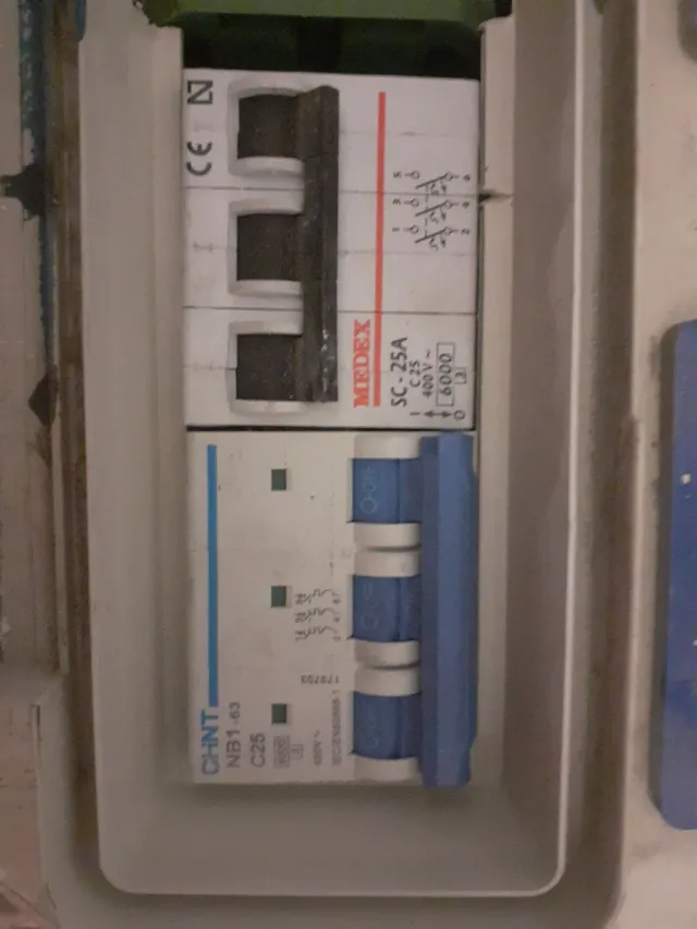 Cuadro Eléctrico con Enchufes