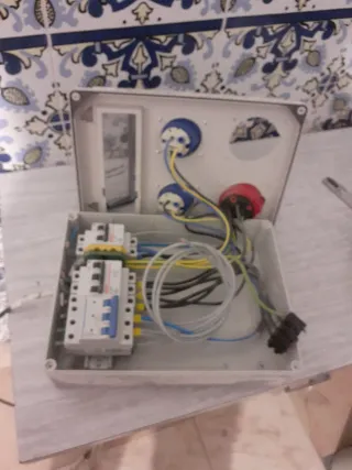 Cuadro Eléctrico con Enchufes