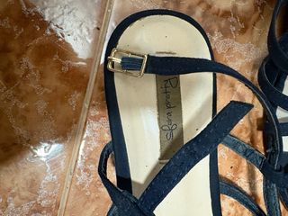 Sandalias azules Planas