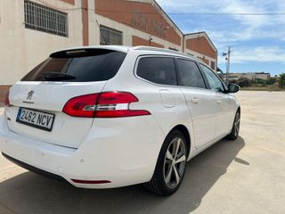 Peugeot 308 2018 FAMILIAR 140000KM
