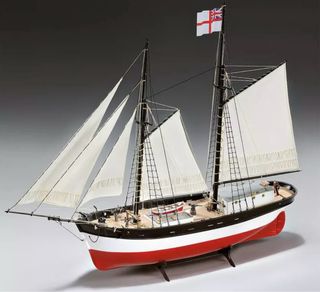 Maqueta barco Hunter – Detallada nueva y con peana