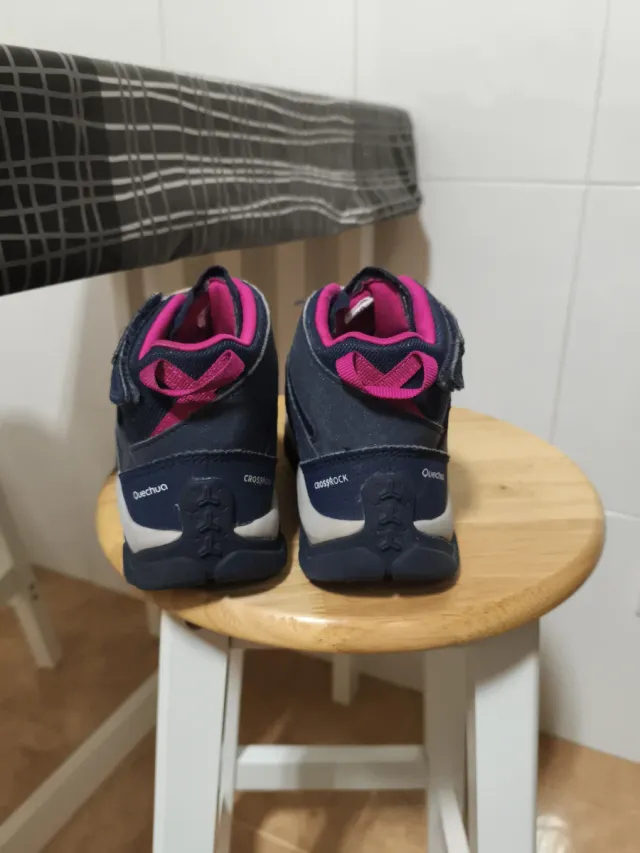 Botas Quechua niña Waterproof. Puestas tres veces