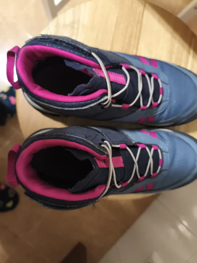 Botas Quechua niña Waterproof. Puestas tres veces