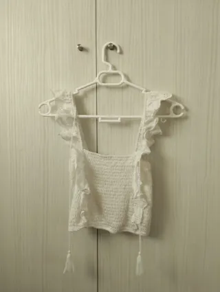 Top blanco mujer volantes