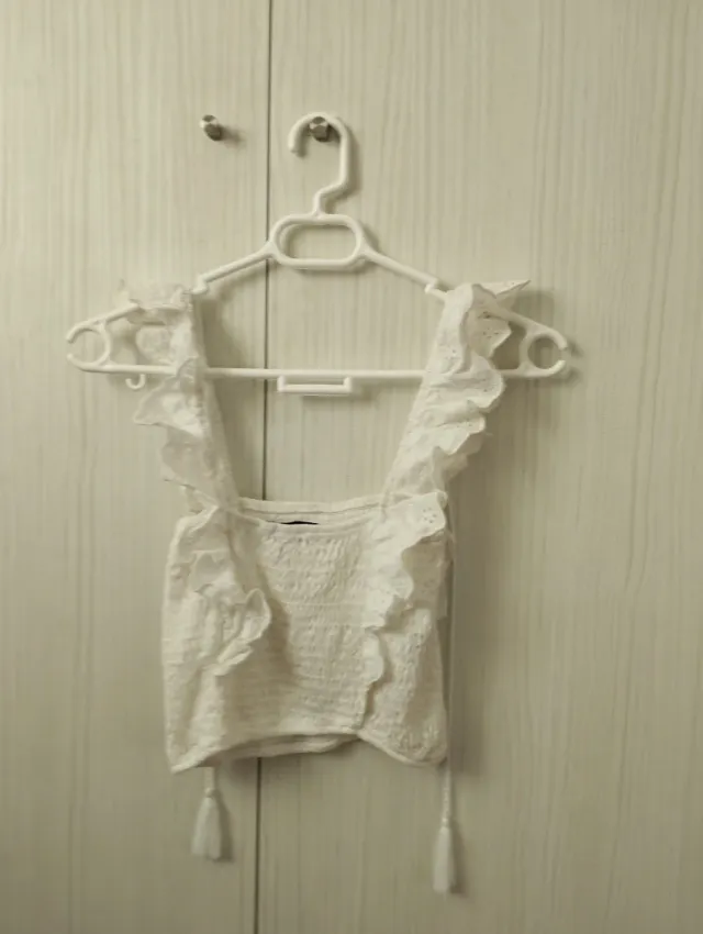 Top blanco mujer volantes