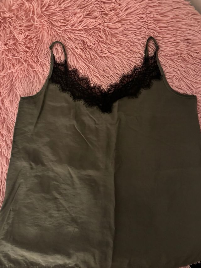 Tirantes de encaje verde y blanco