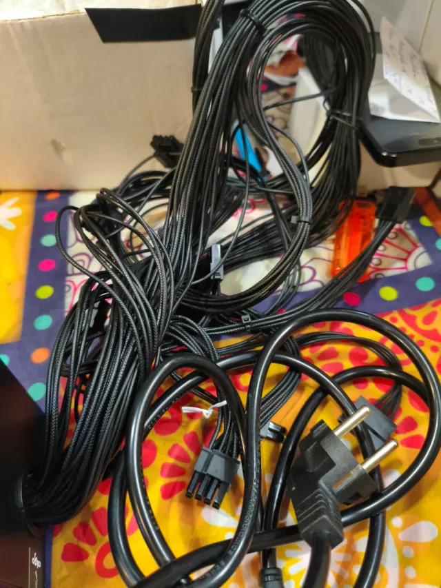 Fuente Alimentación Aigo Warrior AK1000W