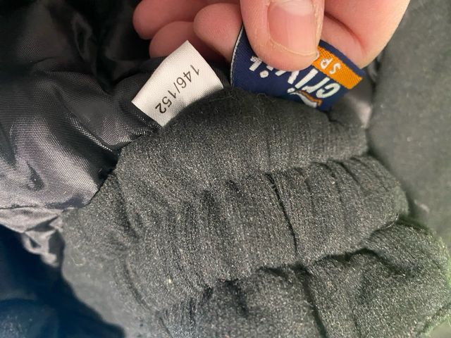 Pantalones de esquí negros con tirantes