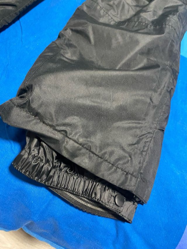 Pantalones de esquí negros con tirantes