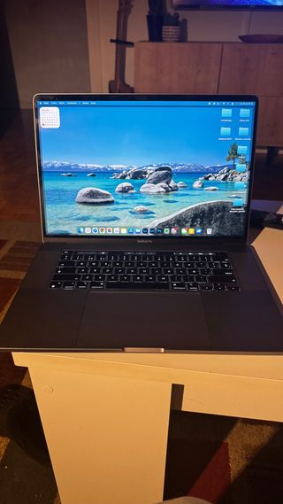 MacBook Pro 16 2019 Touch Bar