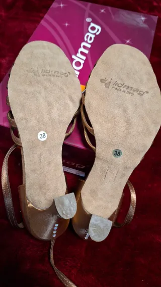 Zapatos de baile Lidmag dorados talla 38 Nuevos