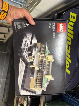 LEGO Arquitectura Hotel Imperial 21017