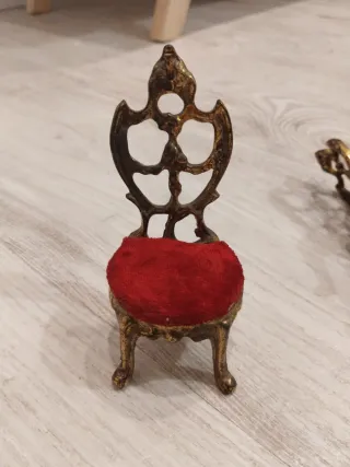 2 Mini Sillas Decorativas Vintage