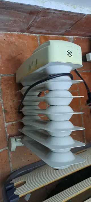 Radiador pequeño Orbegozo Junior Beige