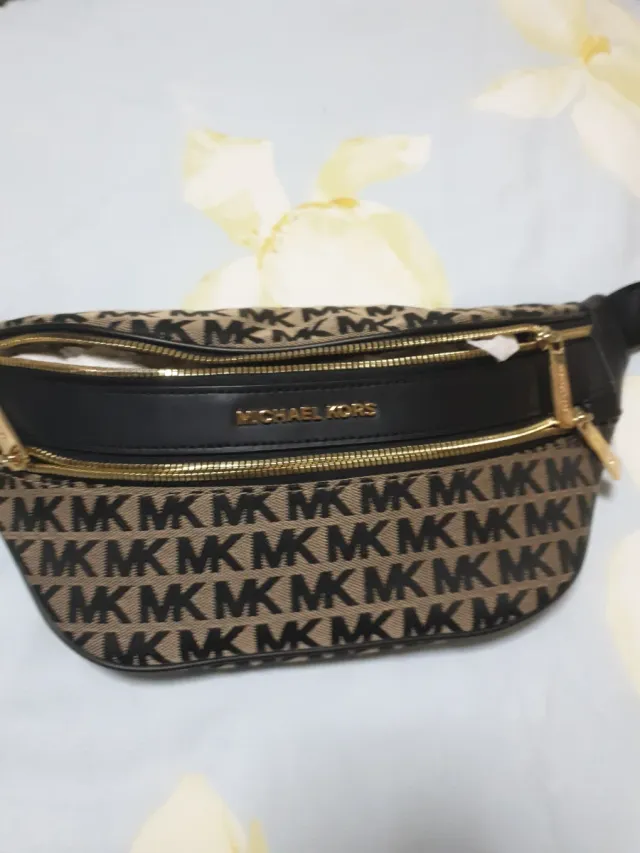 Riñonera Michael Kors MK