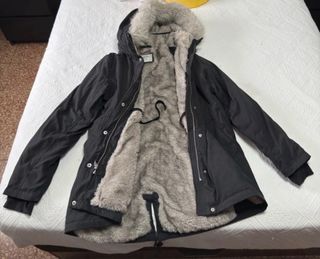 Parka Hollister Negra con Forro Polar