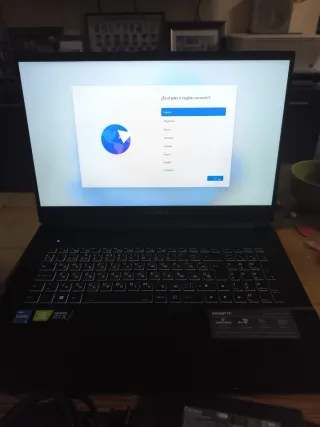 Gigabyte G7GD Gaming Laptop