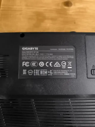 Gigabyte G7GD Gaming Laptop