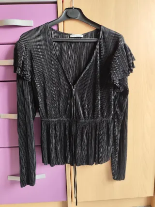 Blusa negra de Zara
