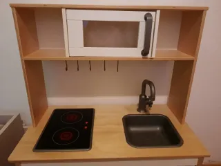 Cocinita infantil de madera