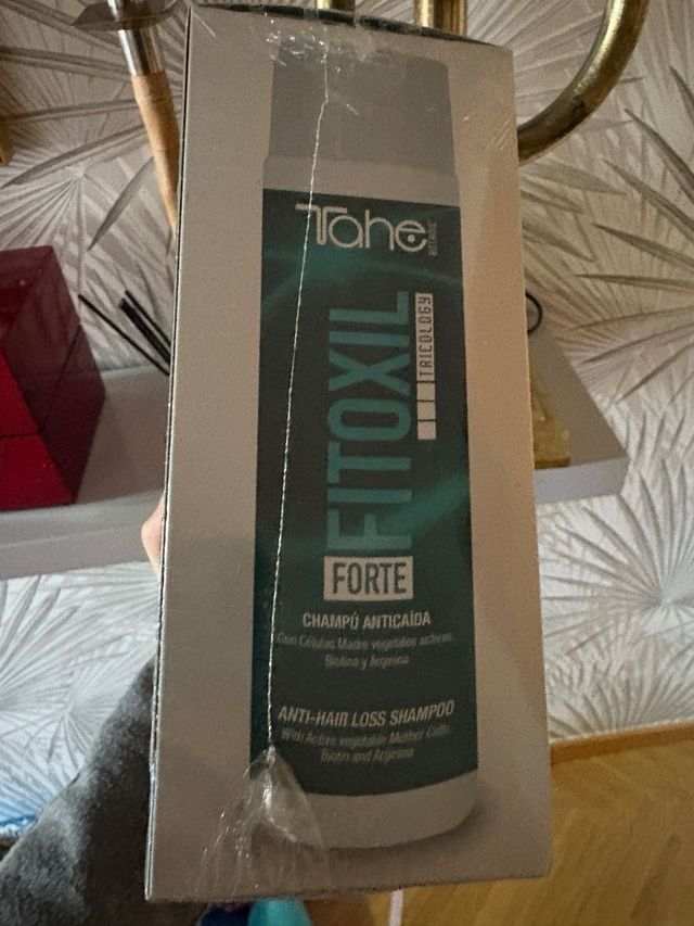 Tahe Fitoxil Forte Plus contro la caduta dei capelli