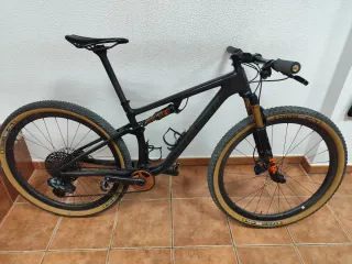 Bicicleta Specialized Epic Evo 2023