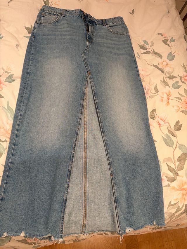 Falda vaquera Mango bajo deshilachado