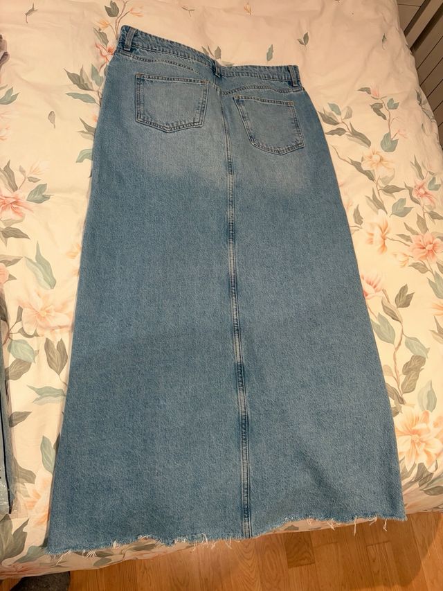 Falda vaquera Mango bajo deshilachado