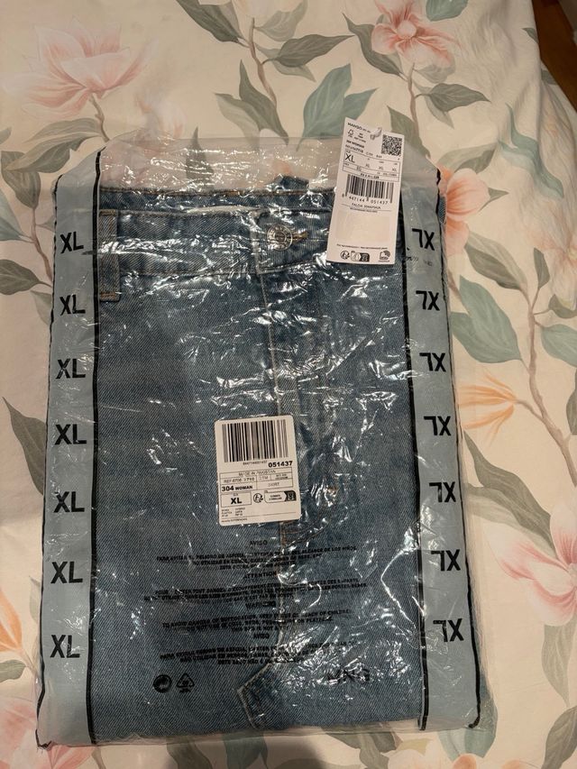 Falda vaquera Mango bajo deshilachado