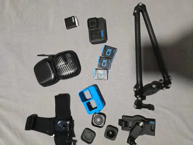 GoPro Hero 11 Black + Accesorios