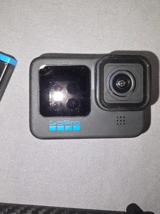 GoPro Hero 11 Black + Accessori