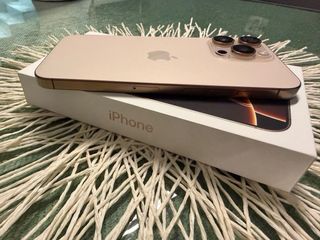 iPhone 16 Pro Max 256GB Dorado