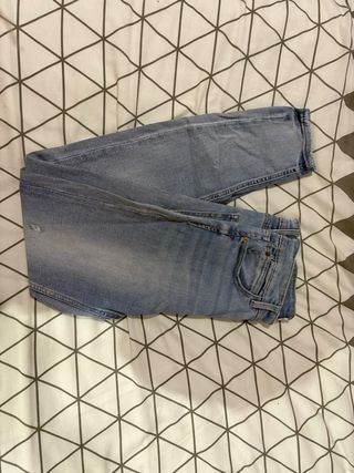 Pantalón vaquero Stradivarius azul