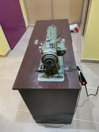 Máquina de coser Refrey Transforma