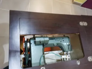 Máquina de coser Refrey Transforma
