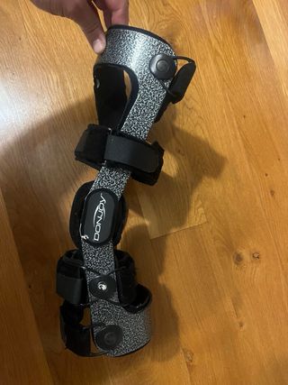 Rodillera Ortopédica DONJOY