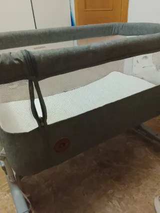 Cuna de bebé colecho gris