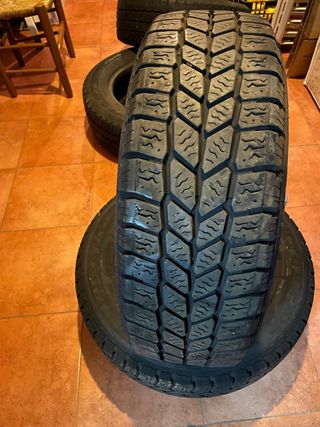 Neumáticos nuevos M+S 215/65 R16C