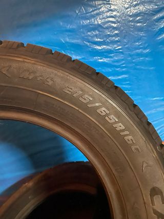 Neumáticos nuevos M+S 215/65 R16C