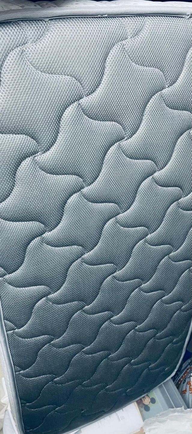 Colchón cuna + funda protectora