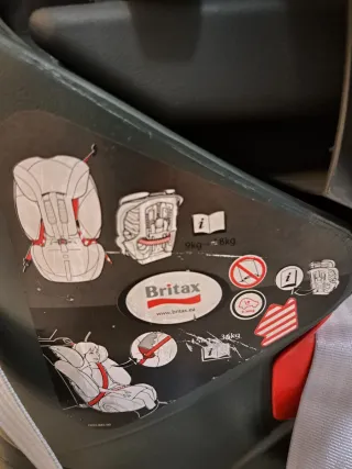 Silla de coche Britax duradera crece con el niño