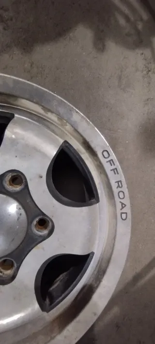 Llantas de aluminio 15 válidas para Lada Suzuki