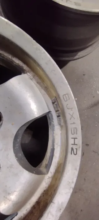 Llantas de aluminio 15 válidas para Lada Suzuki