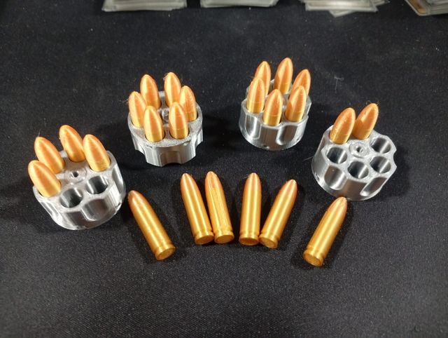 Pack 4 Cargadores y 24 Balas Doradas