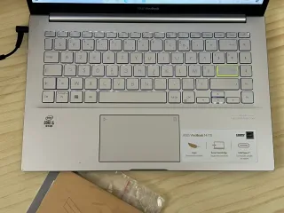 Portátil ASUS VivoBook 14 256GB Intel i5 14FHD .