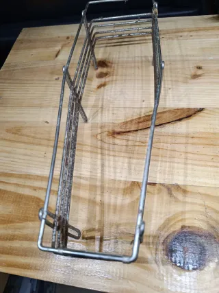 Parrilla portaobjetos. Seat 600