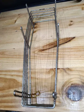 Parrilla portaobjetos. Seat 600