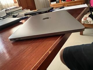 MacBook Pro 13 2017 i7 16GB