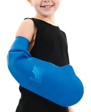 Funda impermeable brazo niño escayolado