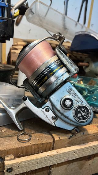 Carrete de pesca Olympic LG III